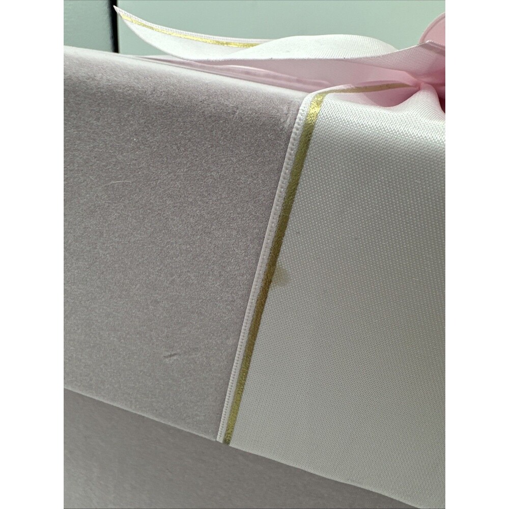 Papyrus Gift Box Pink Felt With Satin Bow Square - Picture 6 of 16